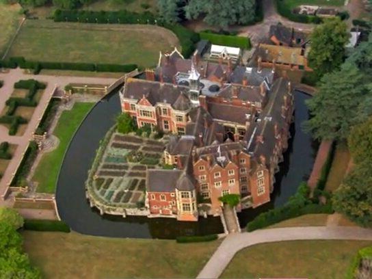 overhead photo of Madresfield Court